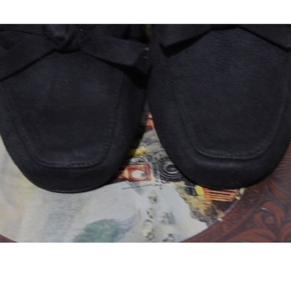 Shoes New Mushrooms Black Faux Suede Bow Detail Low Heel Slip On
